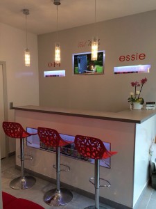 Red Nails Issy-les-Moulineaux